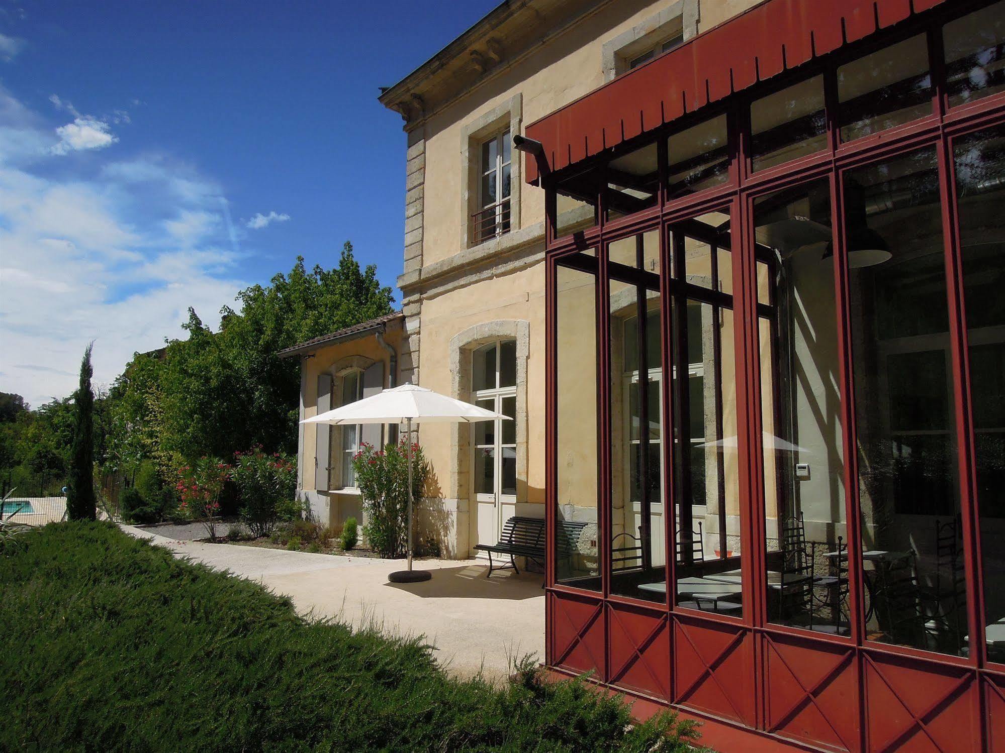 Hotel Estelou Sommières Kültér fotó